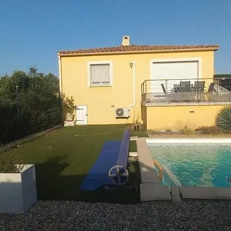 Villa Charming, Very Bright House With A Pool Potelières