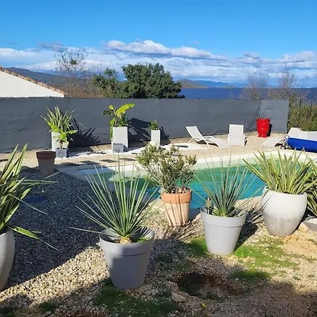 Charming, Very Bright House With A Pool Villa Potelières