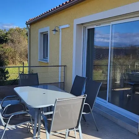 Charming, Very Bright House With A Pool Potelières