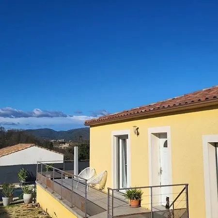 Villa Charming, Very Bright House With A Pool *